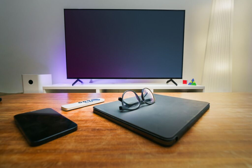 How to Set Up IPTV on a Smart TV (Samsung, LG & Android TV) TV and soundbar set up on a media console
